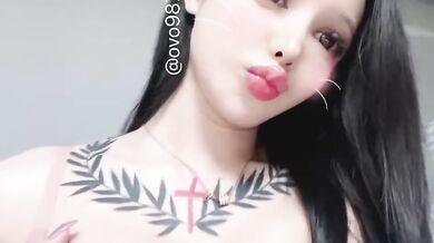 ts伪娘_酱酱_带你们体验观音坐莲的视角